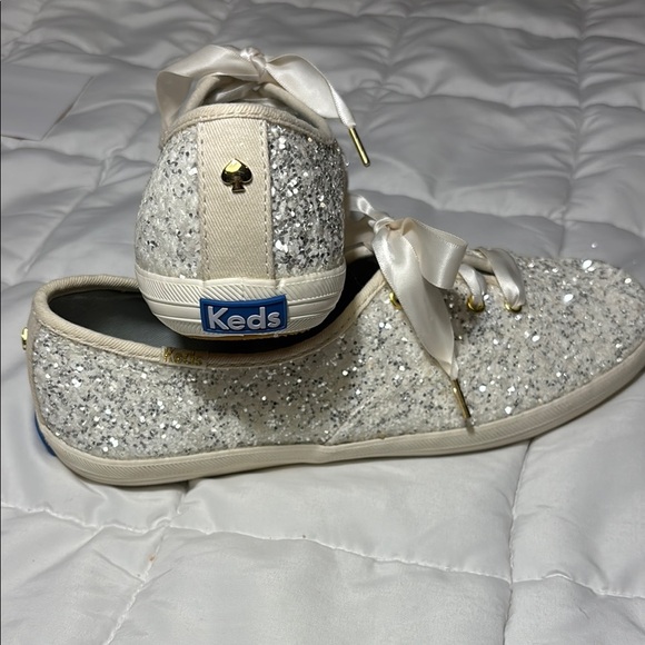 Keds X Kate Spade New York
Glitter Sneakers - Picture 4 of 9